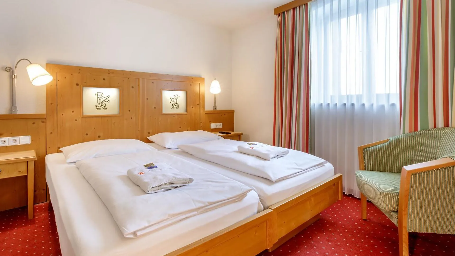 Hotel Zum Loewen Weißenhorn 3*,  Tyskland