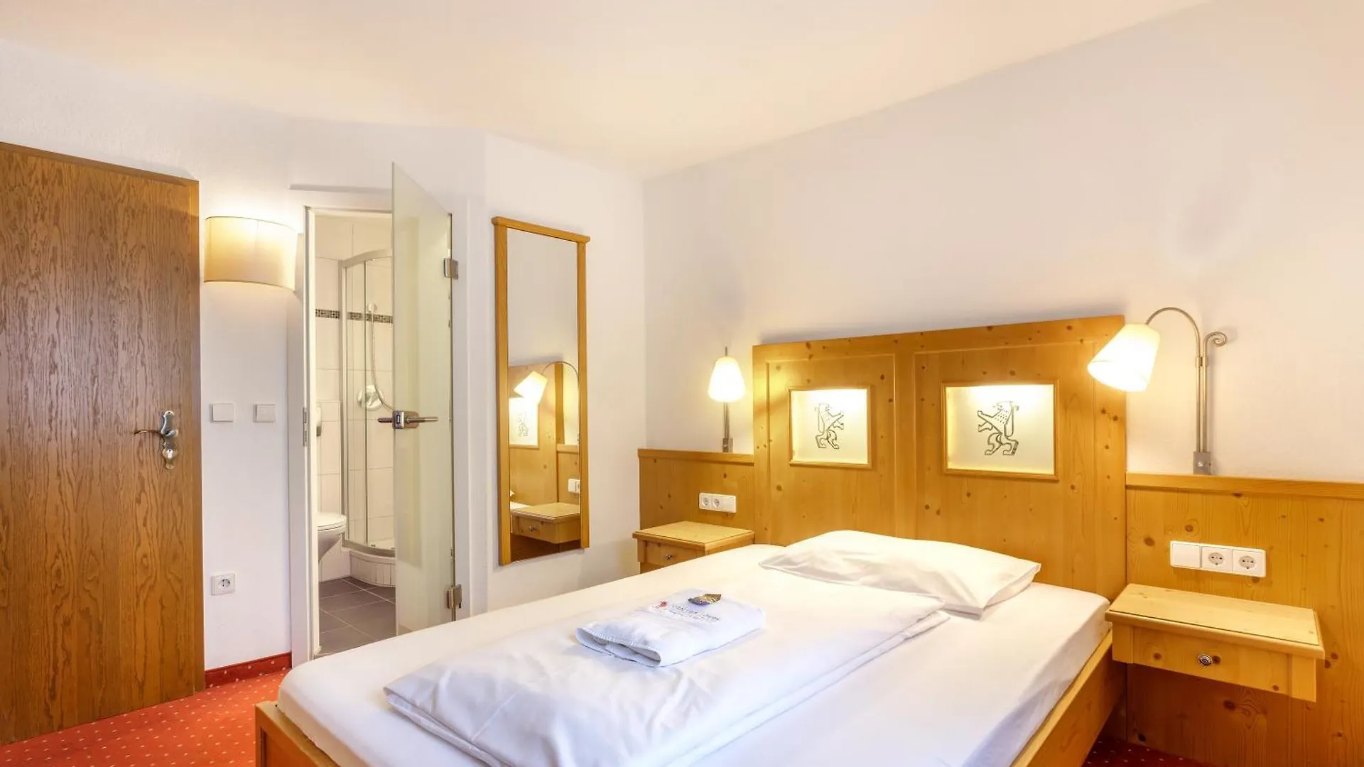 Hotel Zum Loewen Weißenhorn