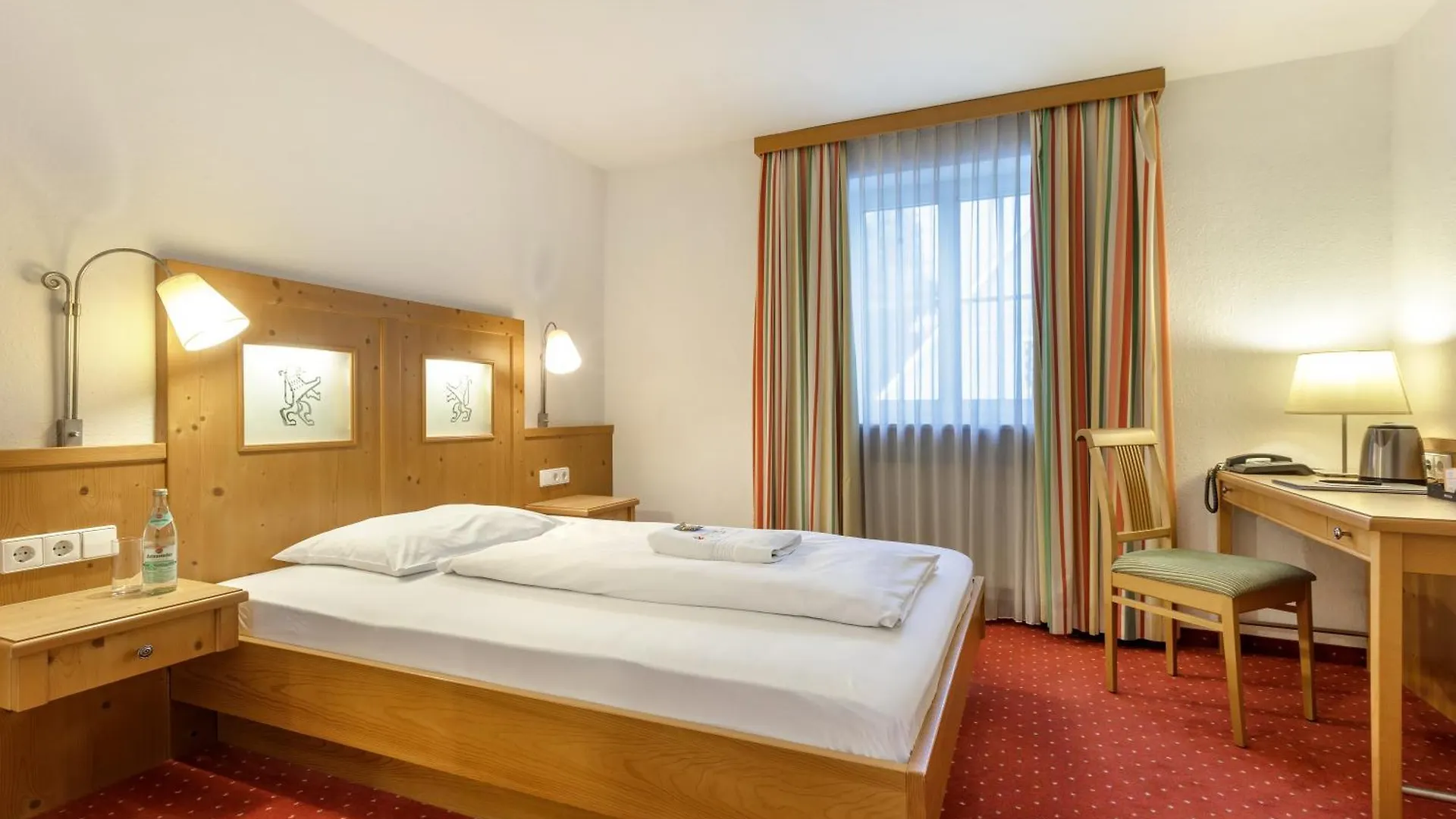 ***  Hotel Zum Loewen Weißenhorn Tyskland